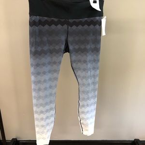 NWT GFast Ombré Legging
